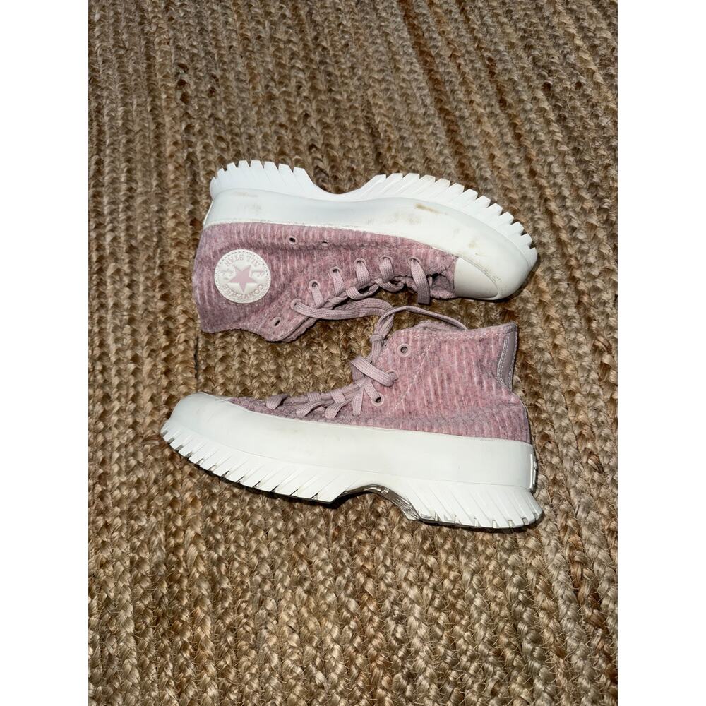 Converse All Star Lugged 2.0 Velour Platform Sneakers Mauve Women’s size 8